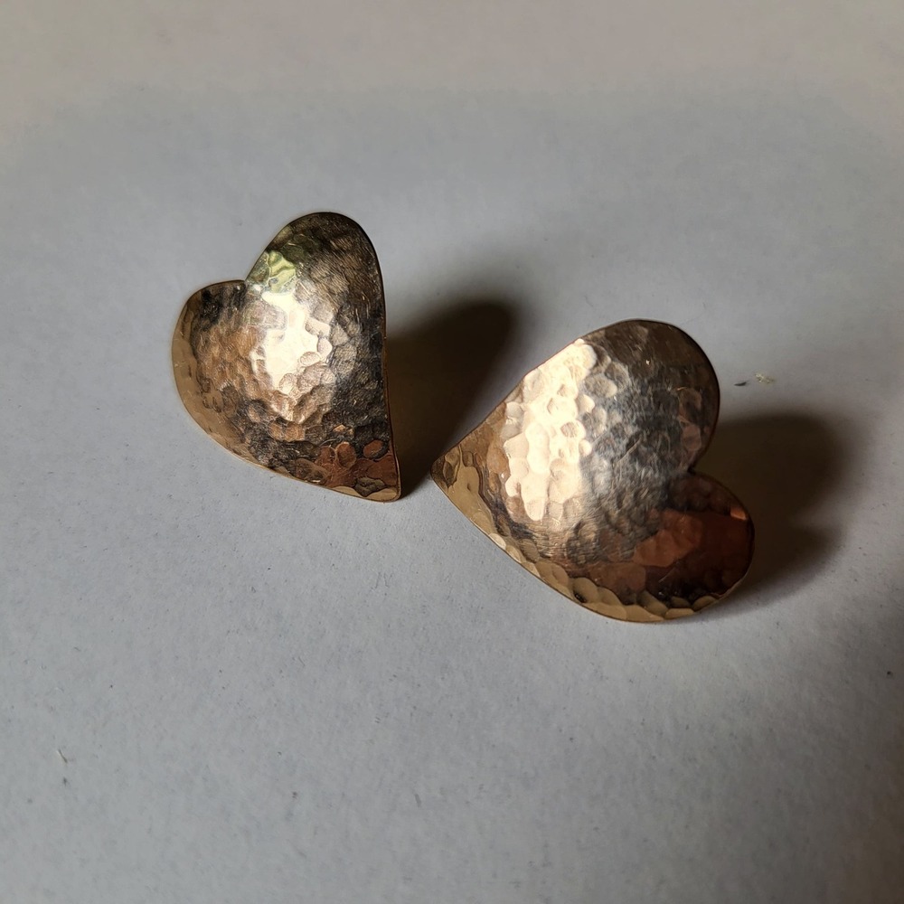 ERBA Hammered Heart Stud Earrings Women Gold Tone Textured Post Back - Picture 7 of 7